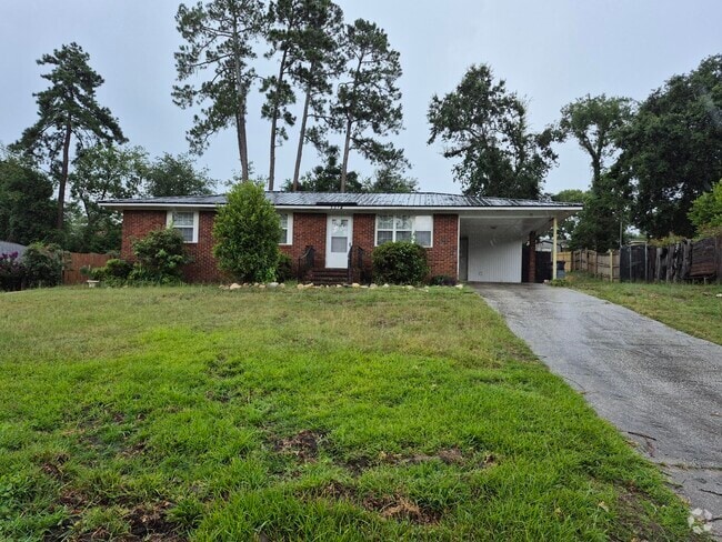 Building Photo - 3314 Oakridge Dr Rental