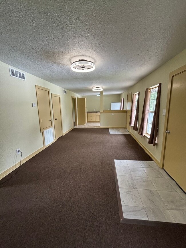 Photo - Remodeled 2 Bedroom Unit Off of Bert Kouns