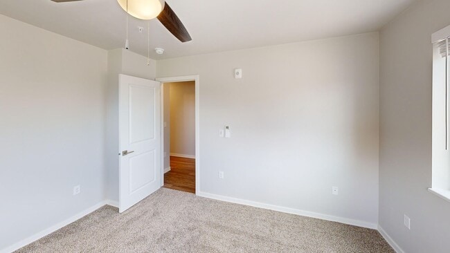 Legacy Creekside Apartments