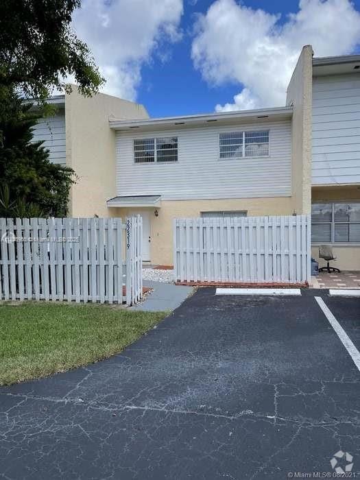 Building Photo - 22319 SW 103rd Ave Rental