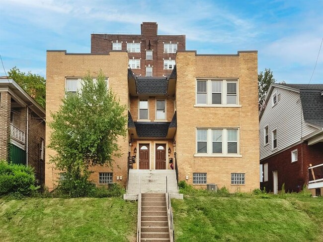 Photo - 105 Shady Dr W Apartment