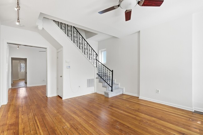 Photo - 2812 Clifton Ave