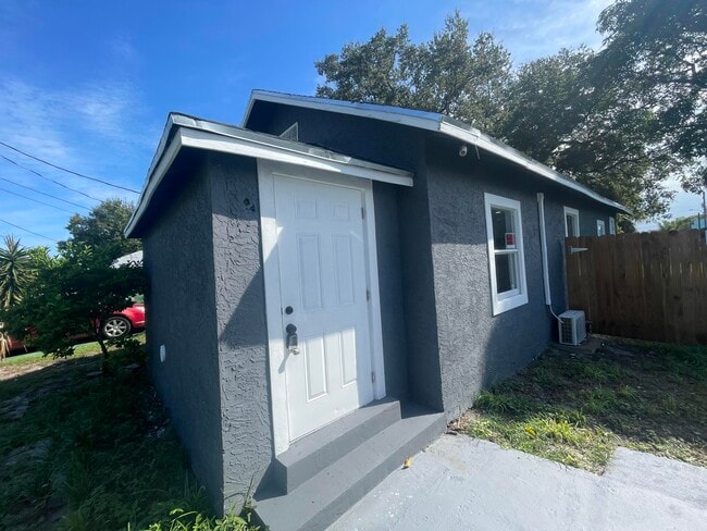 Building Photo - 508 Means Ct Rental