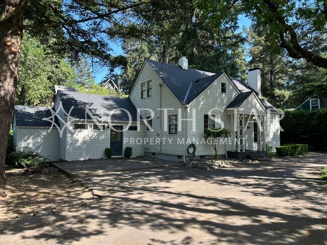 Photo - Newly Remodeled Lake Oswego Cottage With Lake Access.