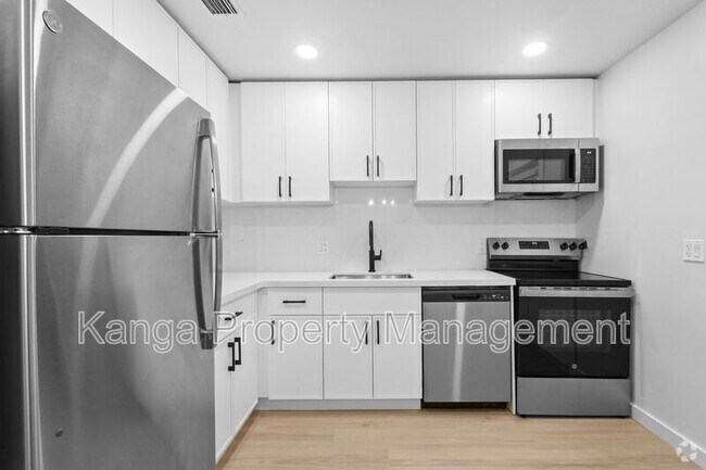 Building Photo - 800 Tropic Blvd Unit C Rental