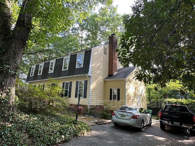 2016 Raintree Dr
