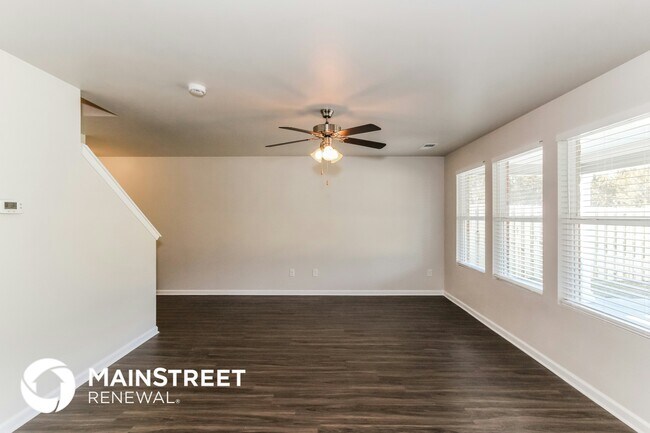 Photo - 577 Reading Ln