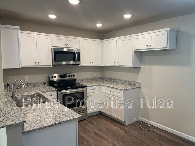 Photo - 1908 Cypress St