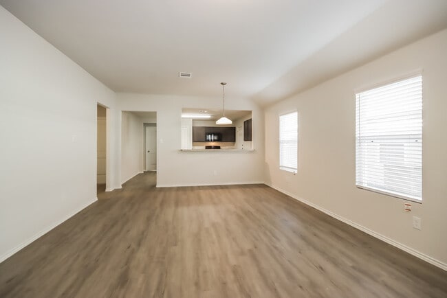 Photo - 2704 S Lina Ct House