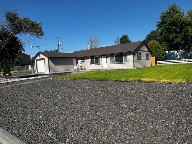 324 N Central Dr