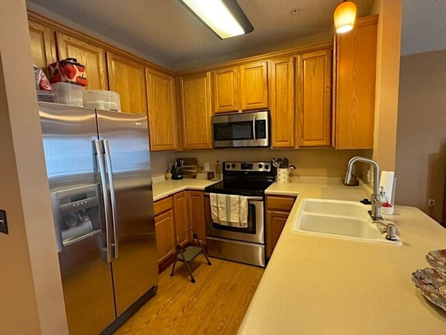Photo - BEAUTIFUL 2BD/1.5BA TOWNHOUSE IN PLYMOUTH