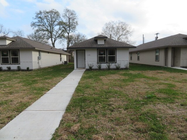 Photo - 120 E Ash St