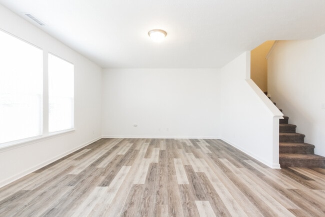 1364 Delacorte Cir