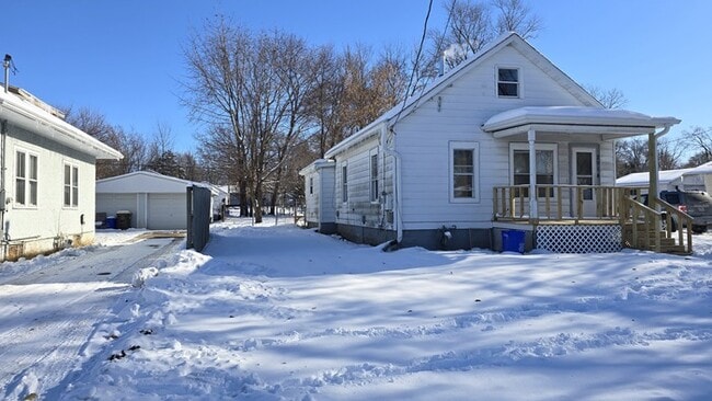 Photo - 2914 Sewell St