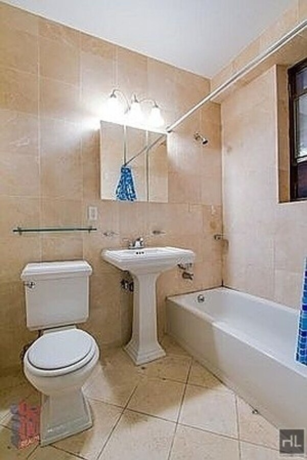 Photo - MOTT ST. Unidad 24