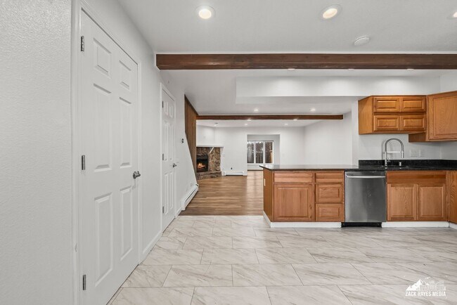 Photo - 6627 Zurich St Unit 1