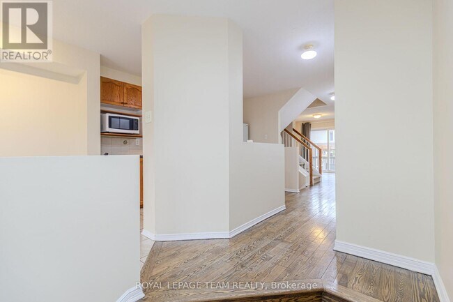 Photo - 263 Cresthaven Dr