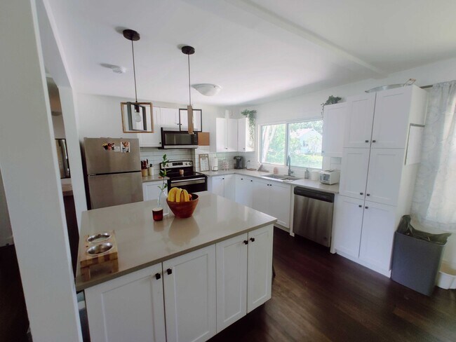 Photo - 52 Olive Crescent