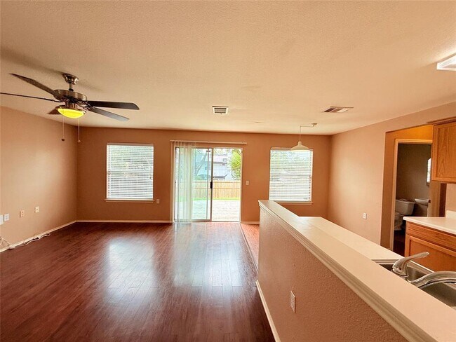 Photo - 5313 Hutchinson Dr