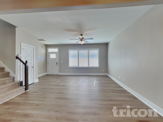 Photo - 8 Golden Crk Trl