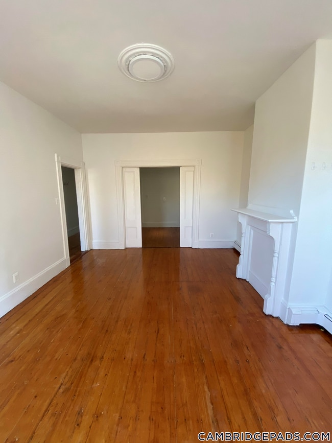 Photo - 254 Windsor St Unit 3R