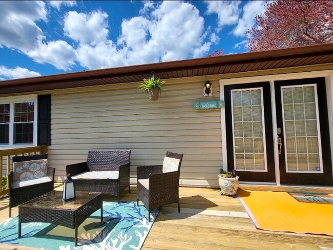 Photo - 118 Tasha St