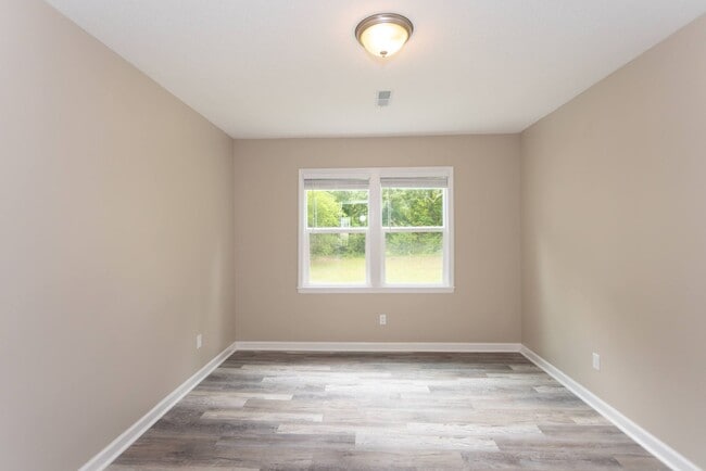 Photo - Welcome to this Beautiful Home nestled in the heart of Sumter, SC.