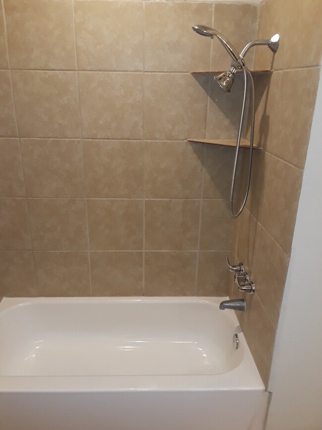 Photo - 7832 Elvera St