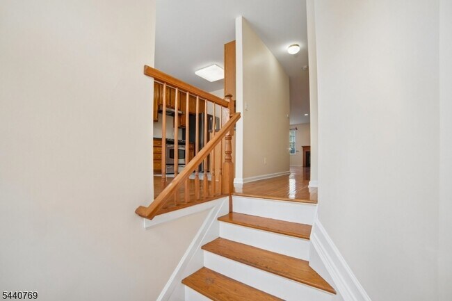 533 Coventry Dr