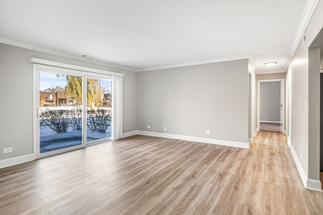 Photo - 629 Derry Ct