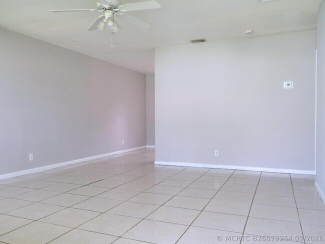 401 Silver Beach Rd Unit A