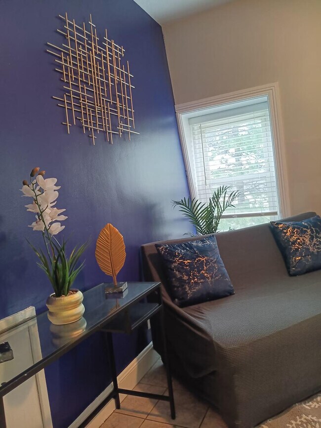 Photo - 280 Plainfield St Unidad ID1373634P