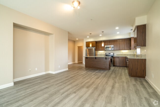 3BR, 2BA - 1650SF - LIVING ROOM