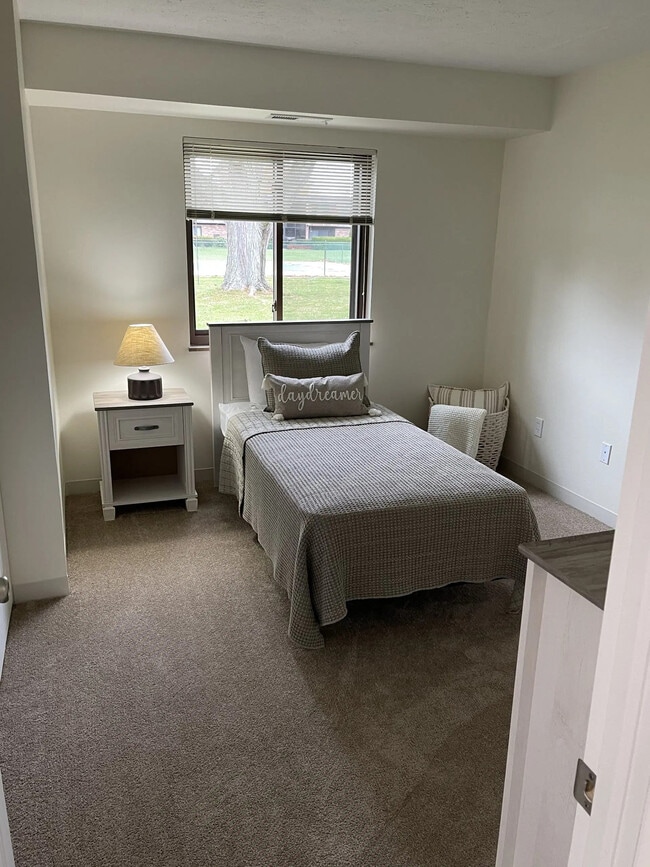 Deepwood North Apartments