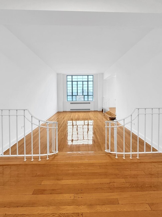 Photo - The Leslie — A Private Garden Enclave for the Modern New Yorker Unit 62E