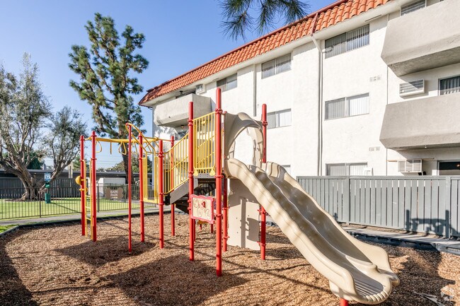 Playground & Dog Park