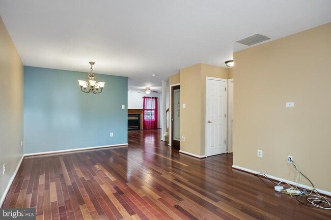 Photo - 67 Hearthstone Ln