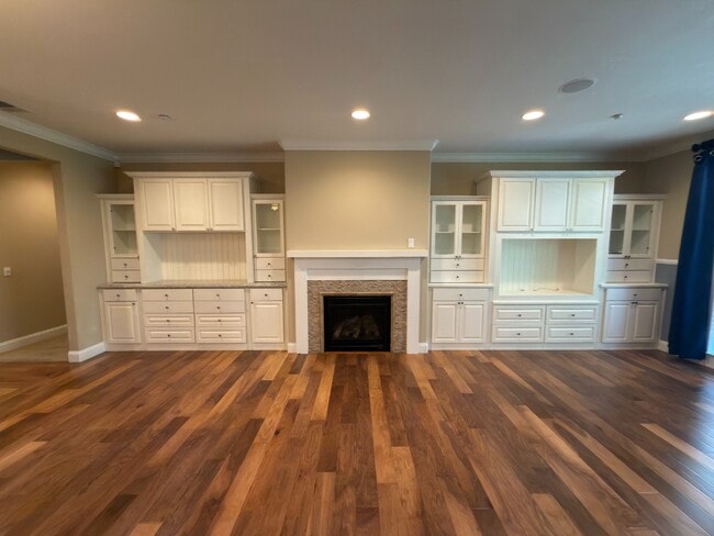 Photo - Modern 2BR/2BA Condo in Willow Glen Place Near Downtown San Jose. 2 Secured Parking Spots. Underg...