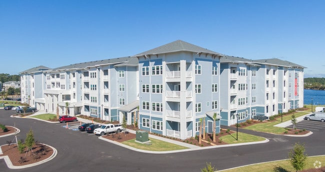 Lewis Grand Apartments