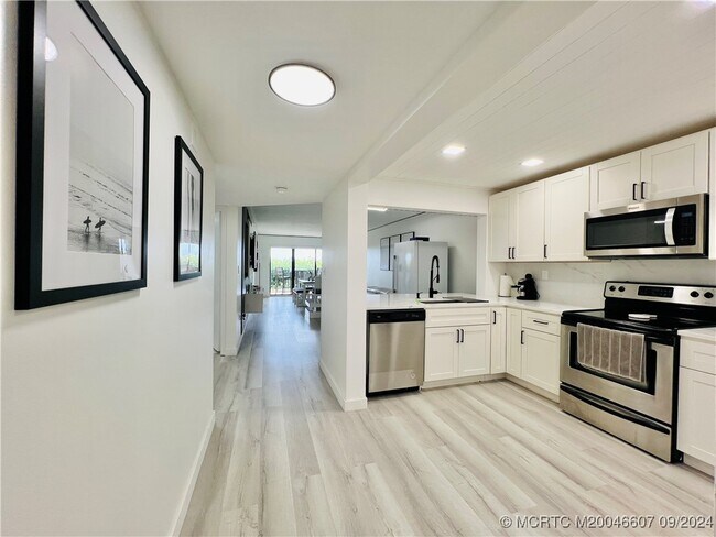 10044 S Ocean Dr Unit 205