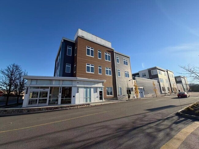 Building Photo - 60 Cross St E Unit 222