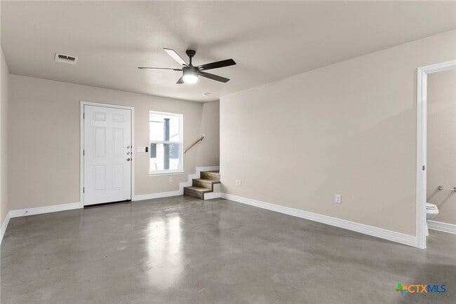 Photo - 803 White Meadow Ln