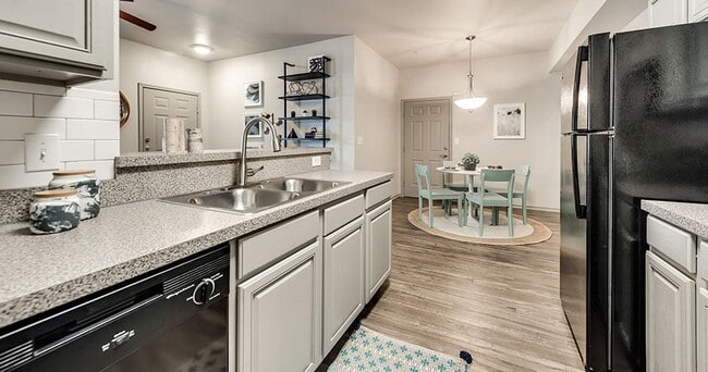 Magnolia View Apartments