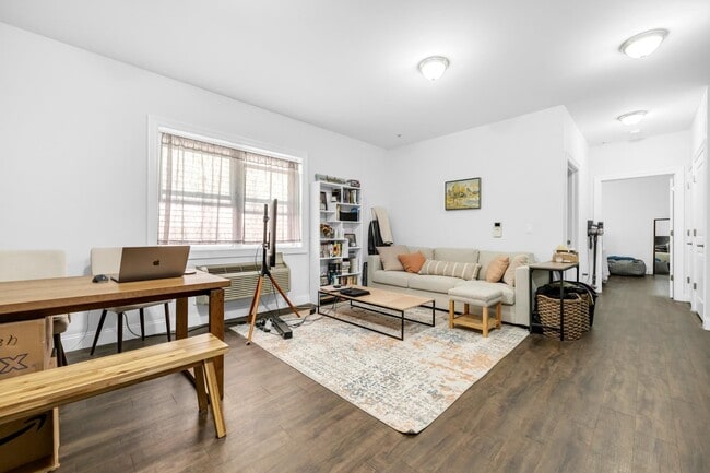 Photo - 422-424-424 63rd St Unit 402