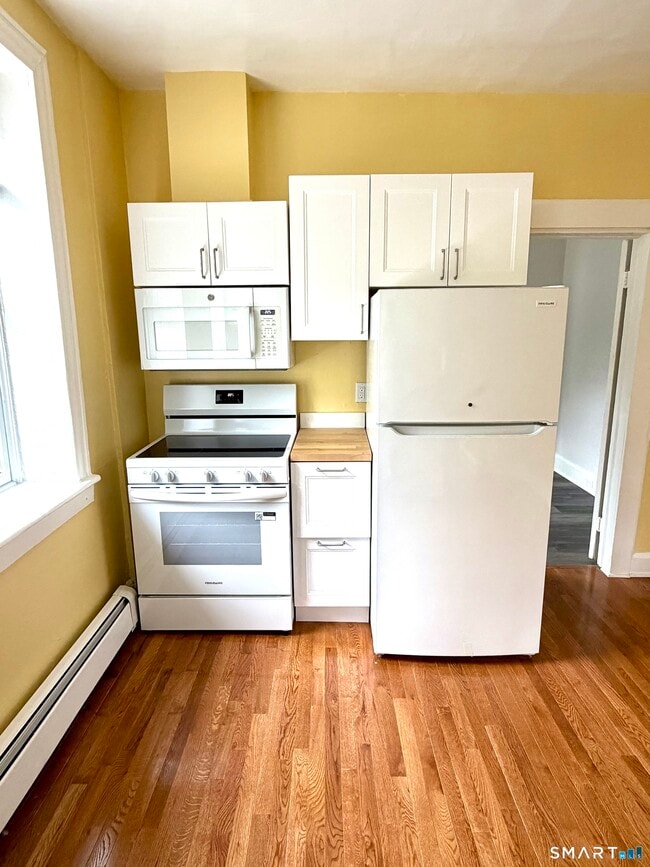 Photo - 74 Linden Ave