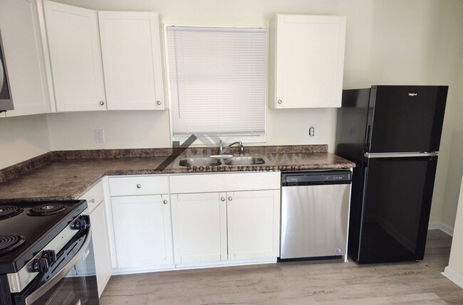 Photo - 9 Fisher Pl