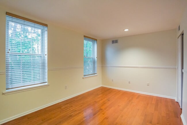 Photo - Beautiful 2 Bedroom, 2 Bathroom Historical Row Home