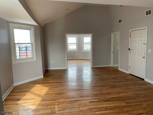 Photo - 784 S 19th St