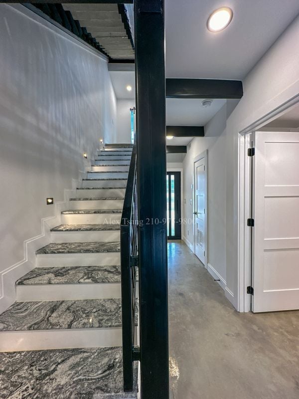 Photo - 218 S Olive St