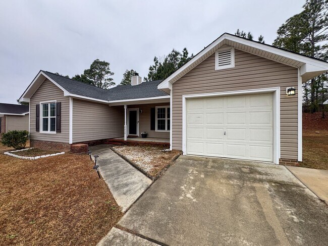 Photo - Charming 3 Bed 2 Bath Home in Jack Britt